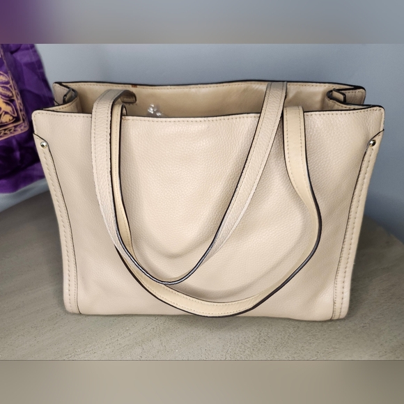 Coach Swagger TAN - Picture 2 of 10